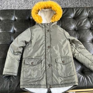 Girls Green Treasure and bound jacket. Size s (7-8)